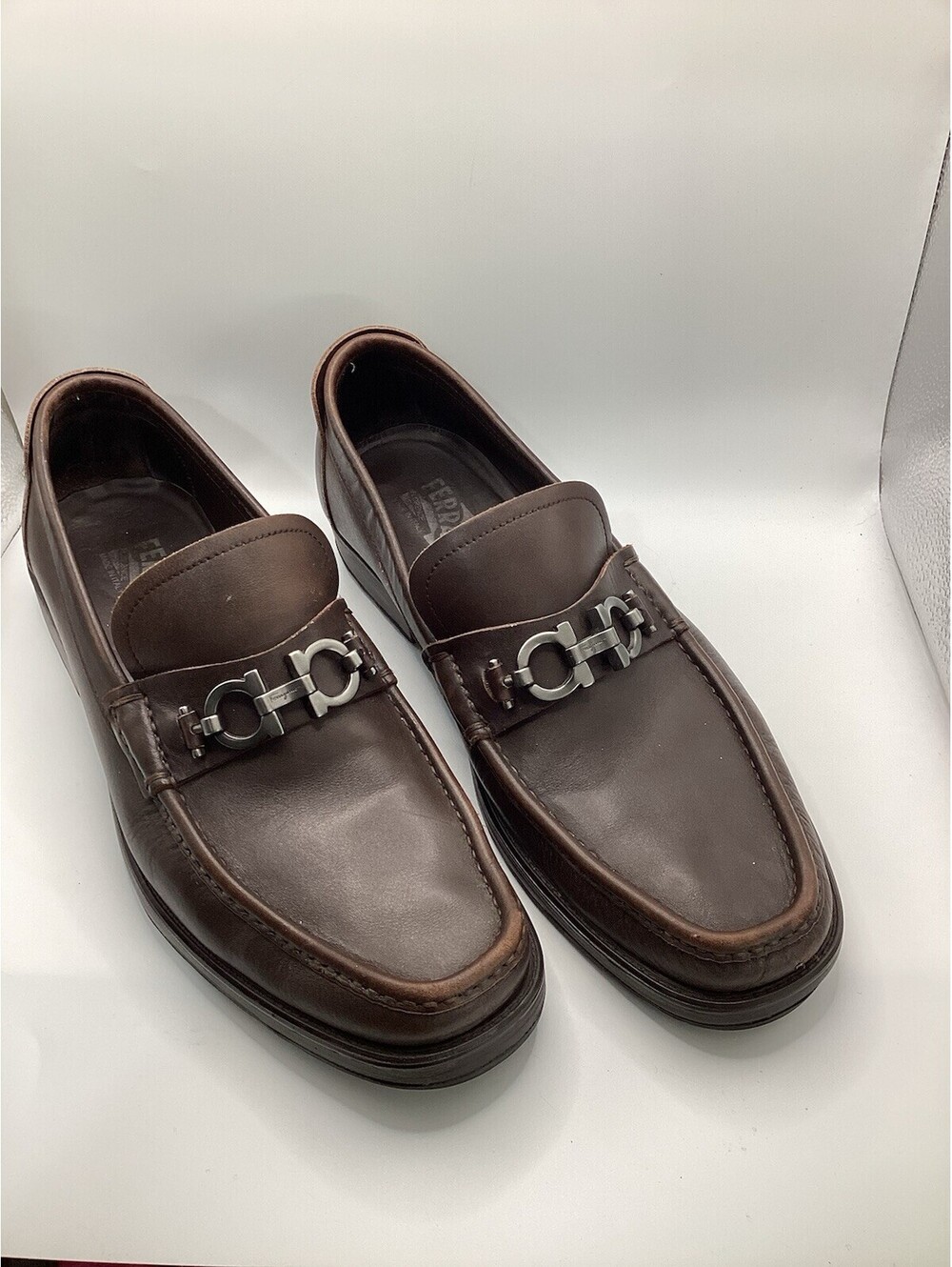 Salvatore Ferragamo MS 31098 Gancini Brown Leather Loafers Size 9 EE